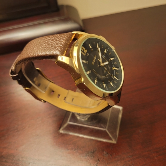New Gold Men’s Curren Fashion Watch - Picture 3 of 3